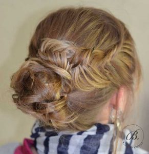 coiffure femme chignon boheme Bonson Loire
